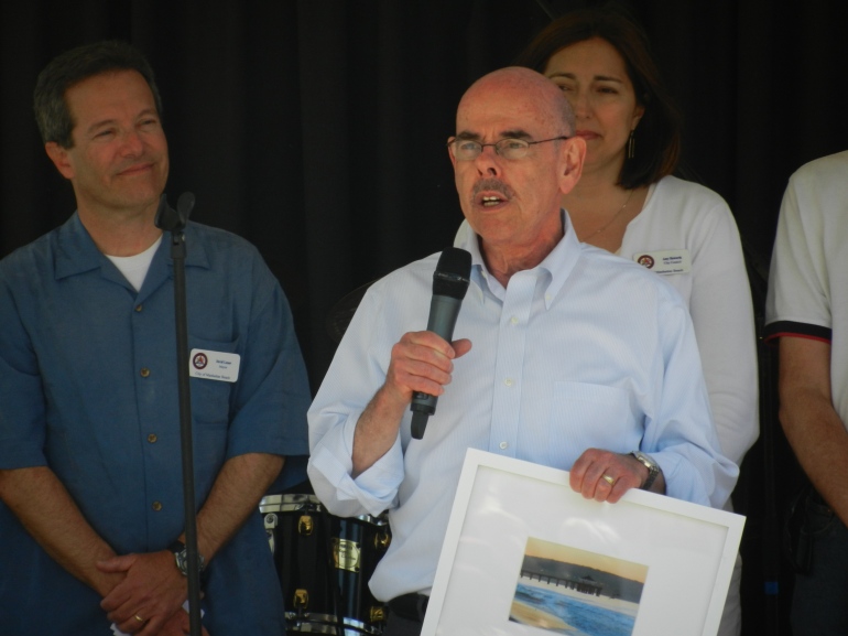 Congressman Henry Waxman receiving environmntal award at 2013 Earth Day Celebration, Manhattan Beach (c) Joe Galliani